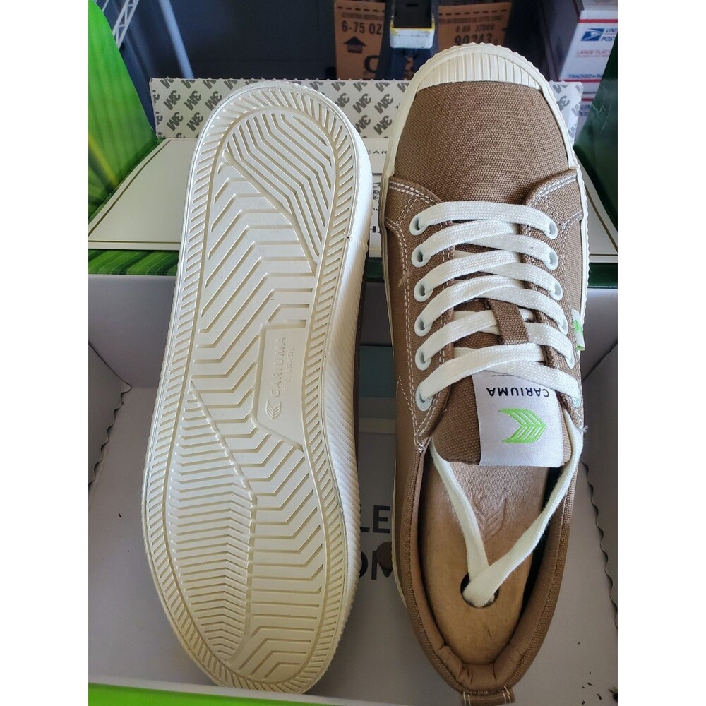 CARIUMA Size 9.5 Womens Sneakers Tan